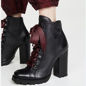 Like new Schutz “Zhara” Black Leather Lace Up Heeled Ankle Bootie 8.5